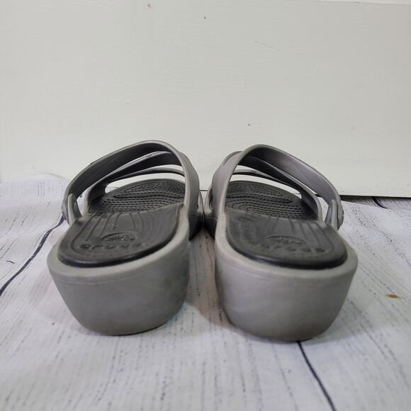 Crocs Size W11 Slip On Silver Black Swiftwater Strappy Sandals Open Back - Picture 6 of 7